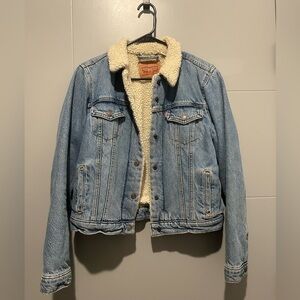 Levi’s Original Sherpa Denim Jacket -Size M
